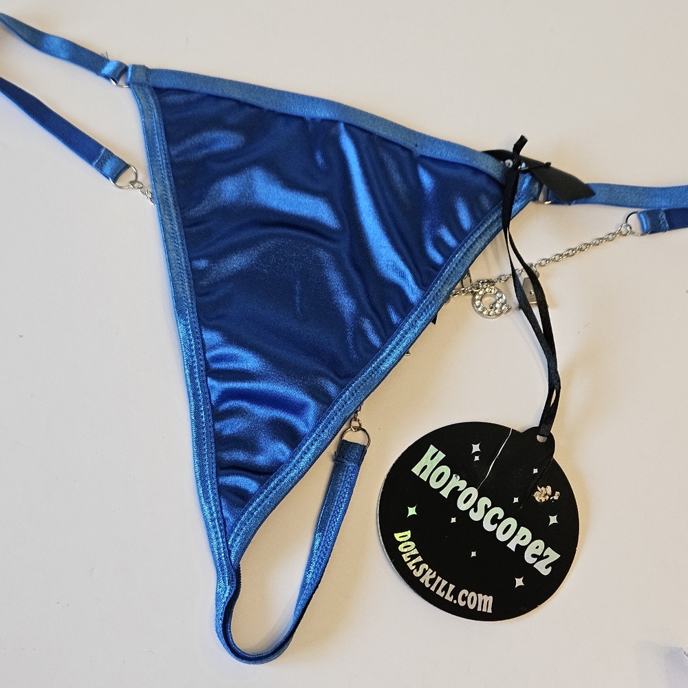 🐹♡Horoscopez Aquarius Charm Thong Panty